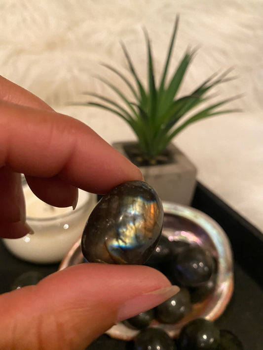 Labradorite Tumbles (mix n match all tumbles 3 for $10)