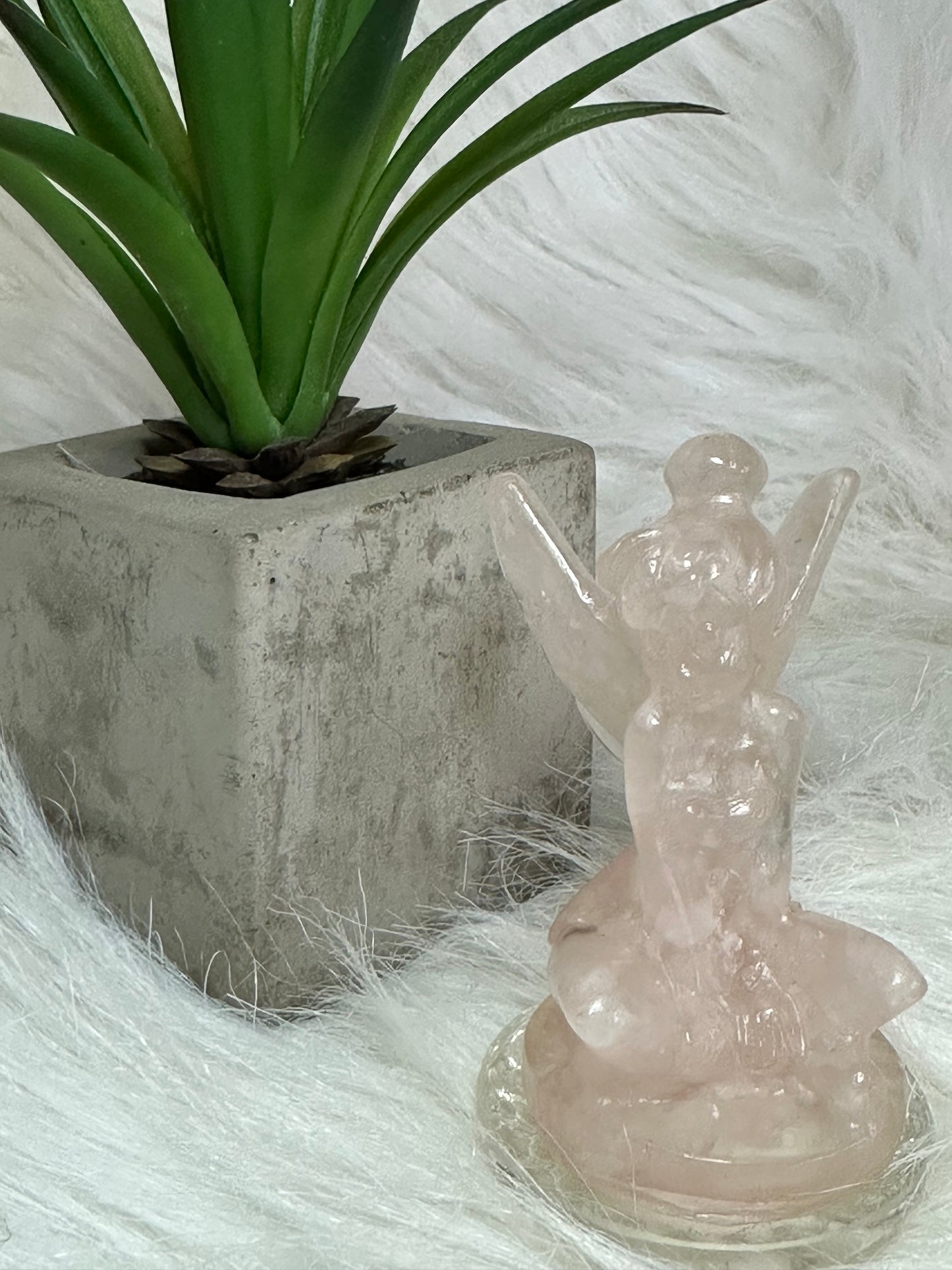 Rose Quartz Tinkerbell in resin