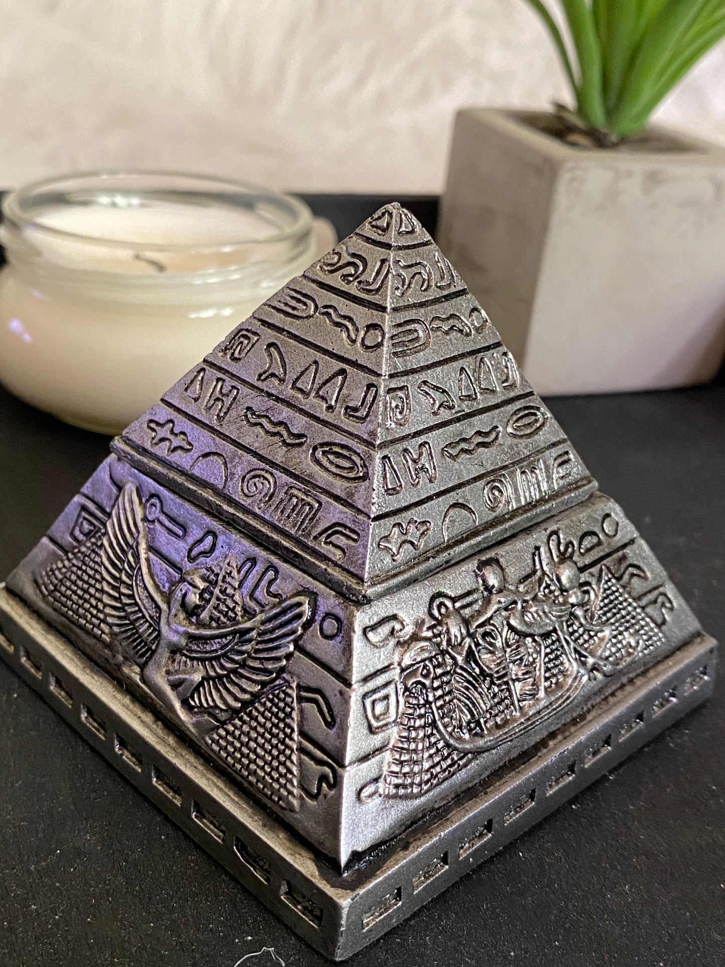 Pyramid - Resin with Pyrite tumble Keepsake